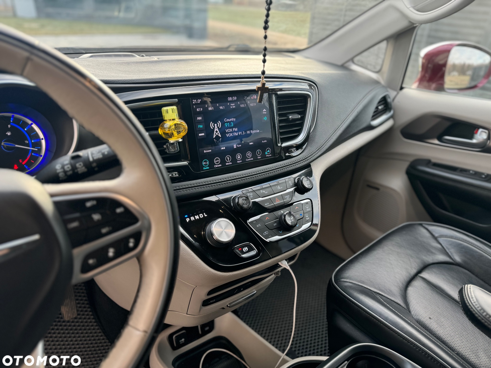 Chrysler Pacifica - 9