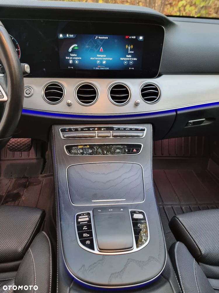 Mercedes-Benz Klasa E - 37