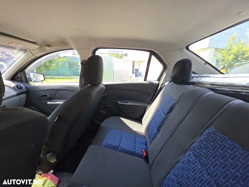 Dacia Logan 1.2 - 14