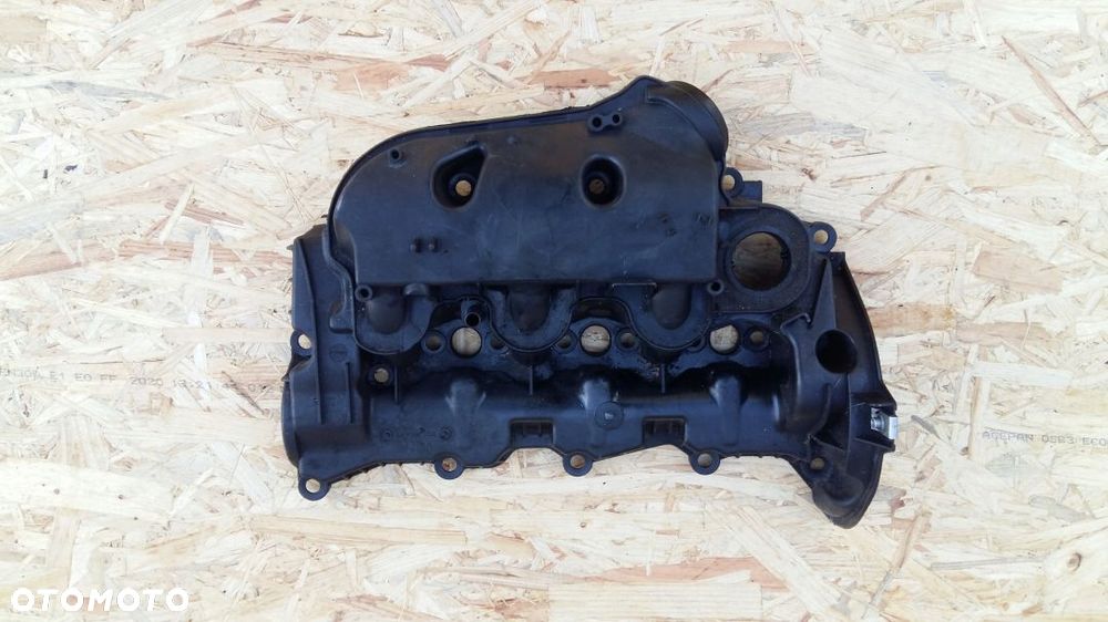Land Rover 3.0 D Pokrywa Zaworow 9X2Q9424-FE - 1