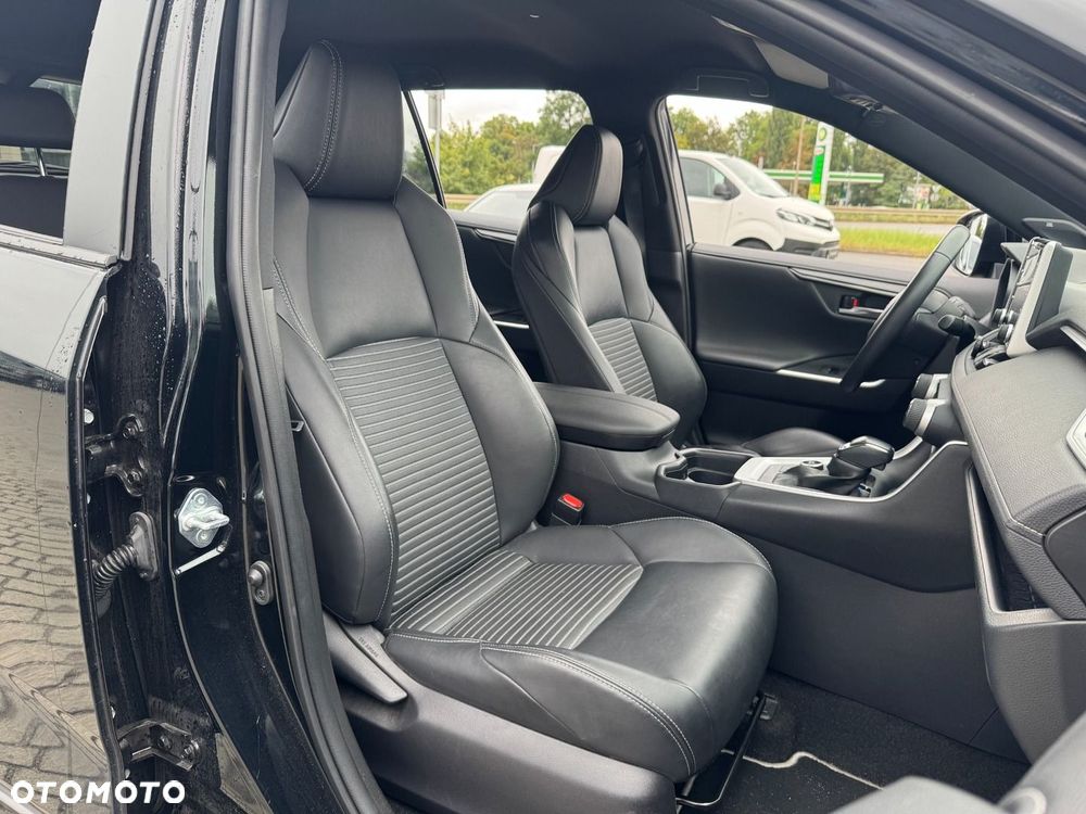 Toyota RAV4 2.5 Hybrid Black Edition by JBL 4x4 - 22