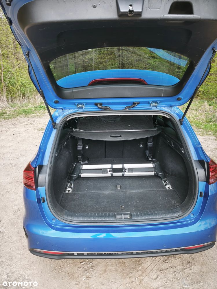 Kia Ceed 1.6 CRDi SCR L Business Line - 14