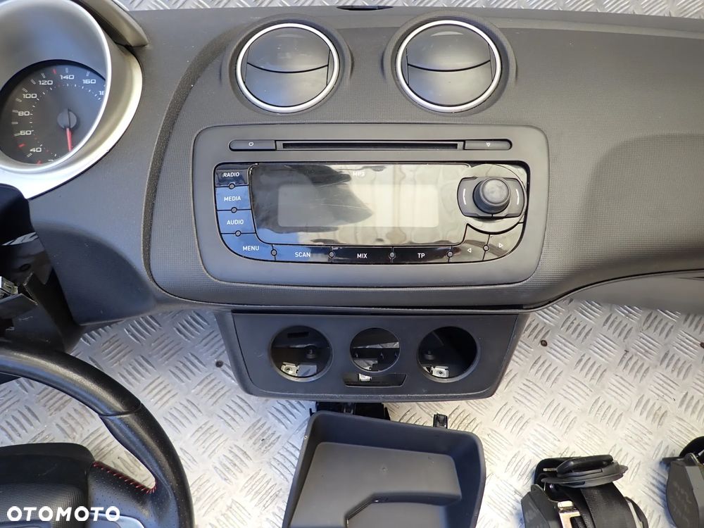 KOKPIT DESKA ROZDIELCZA SEAT IBIZA III FR , WERSJA 3 DRZWIOWA  Z KIEROWNICĄ - 5