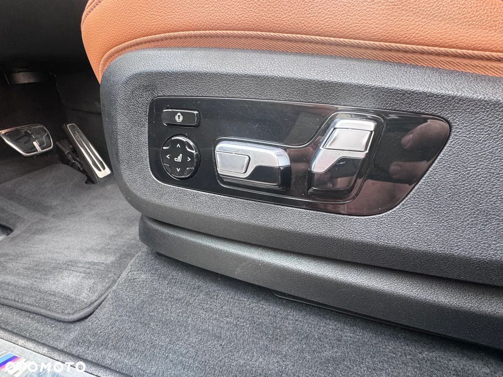 BMW X5 xDrive40i sport - 33