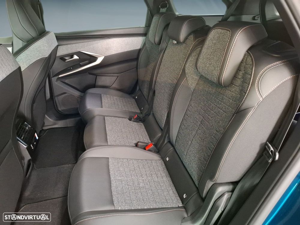 Peugeot E-5008 73 kWh Allure - 13