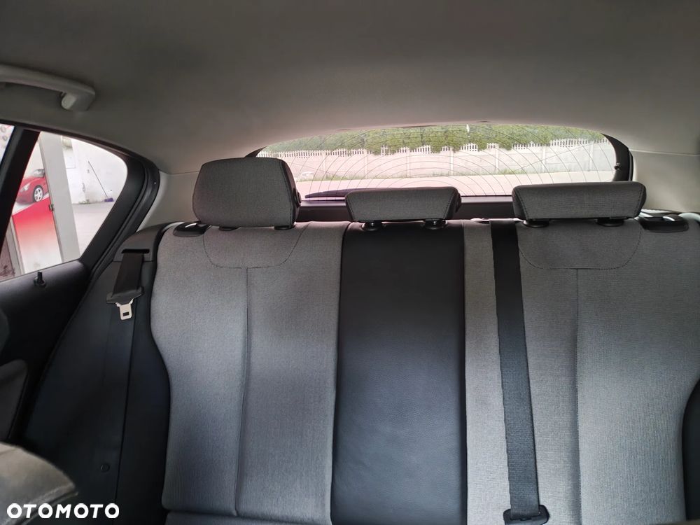 BMW Seria 1 116d Urban Line - 10