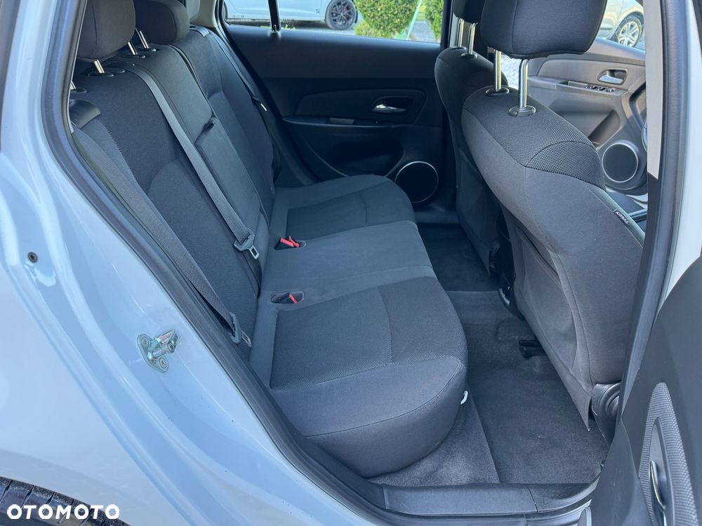 Chevrolet Cruze 1.8 LTZ - 29