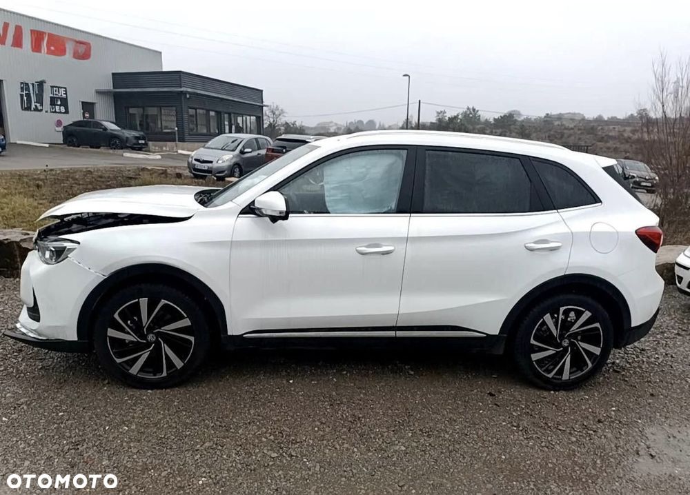 MG ZS Hybrid+ Luxury - 5