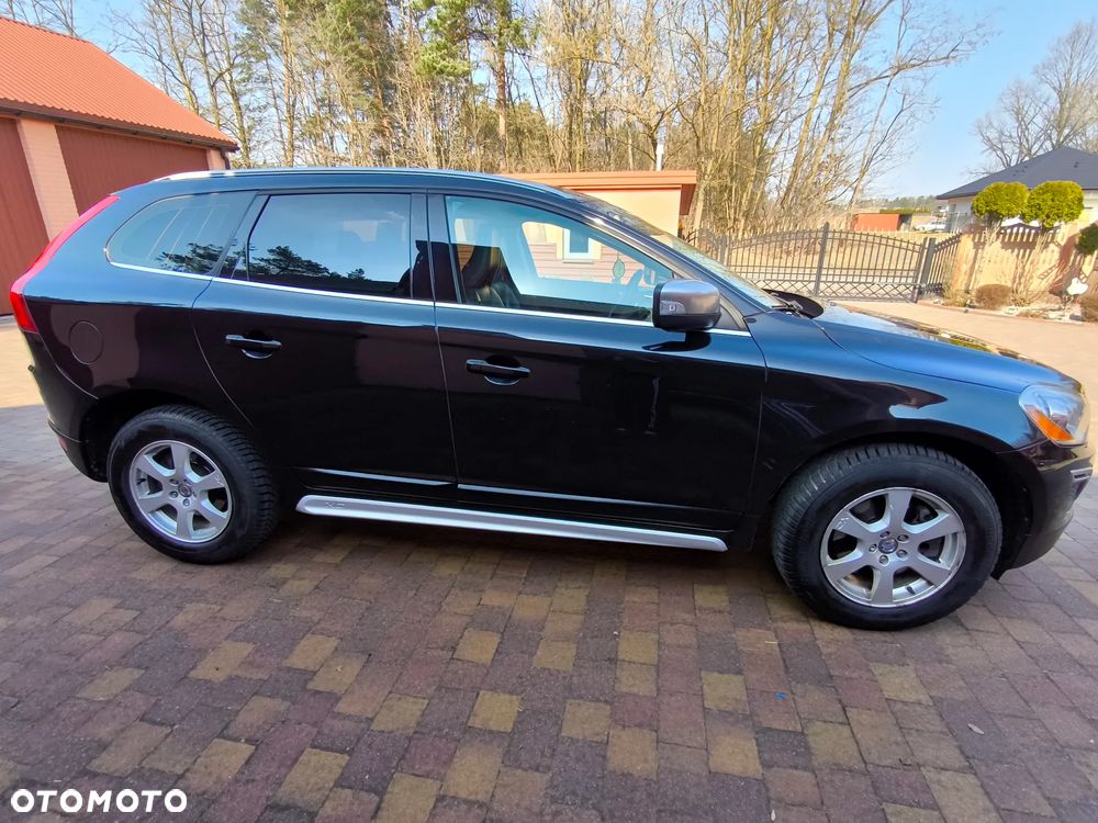 Volvo XC 60 D4 AWD Geartronic RDesign - 1