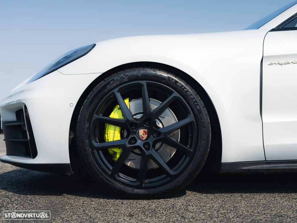 Porsche Panamera 4 E-Hybrid - 13