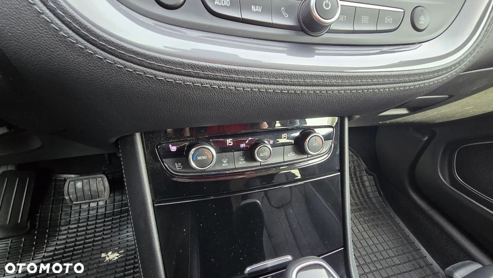 Opel Grandland X 1.5 D Start/Stop Automatik Business INNOVATION - 35