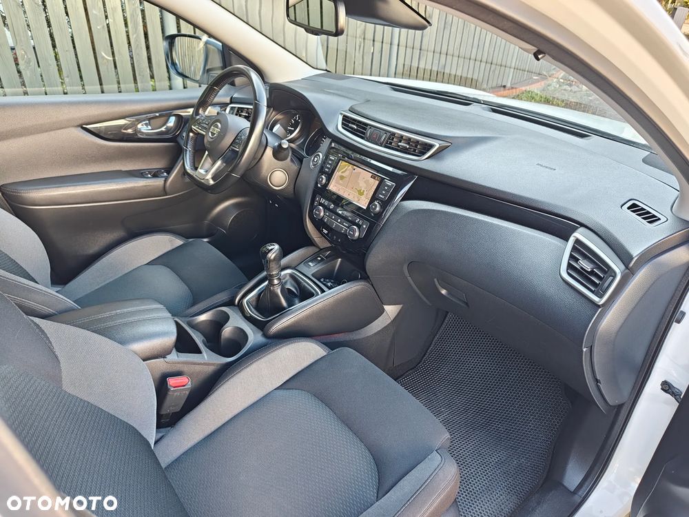 Nissan Qashqai 1.3 DIG-T N-Connecta - 4