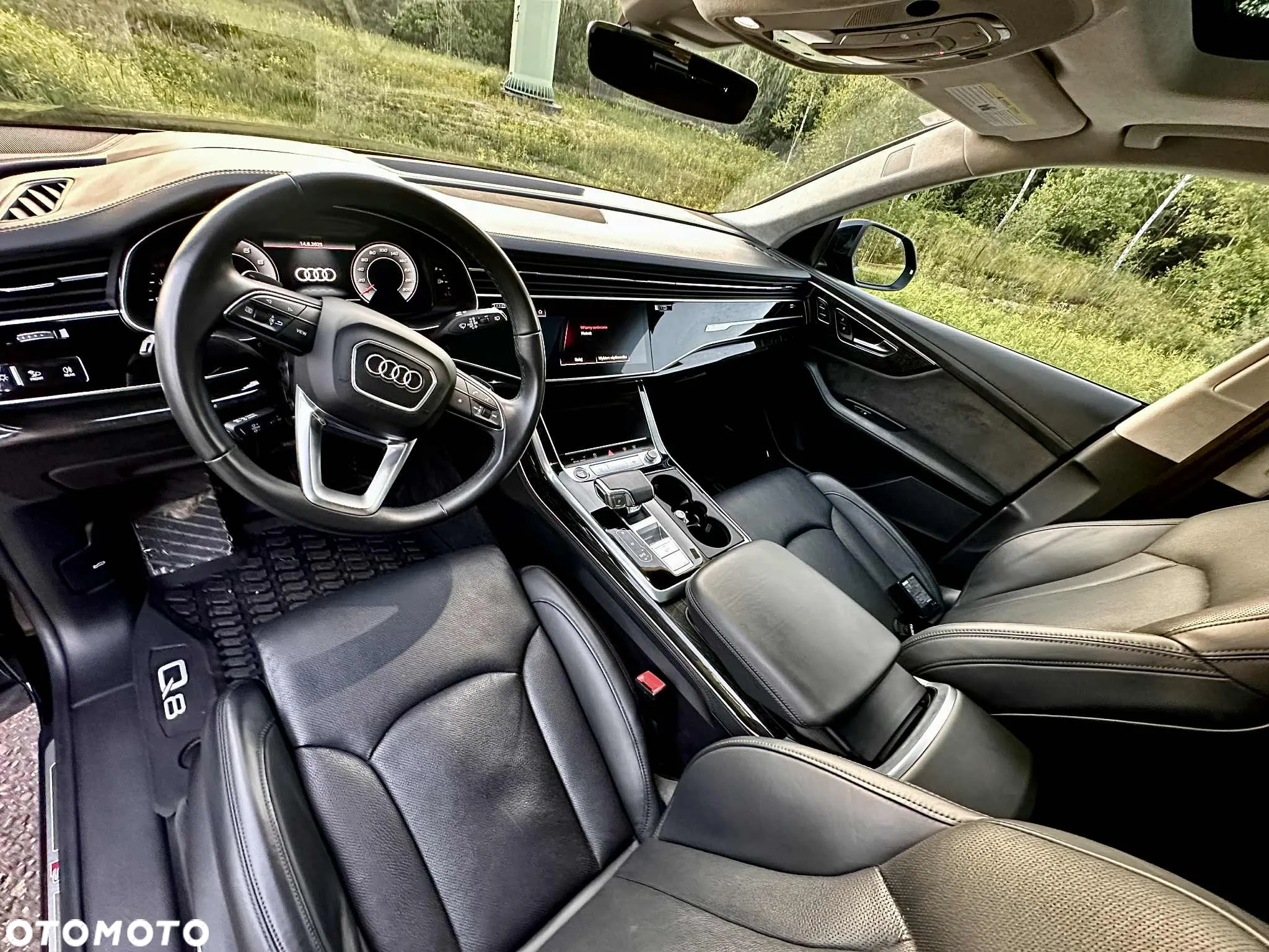 Audi Q8 - 12