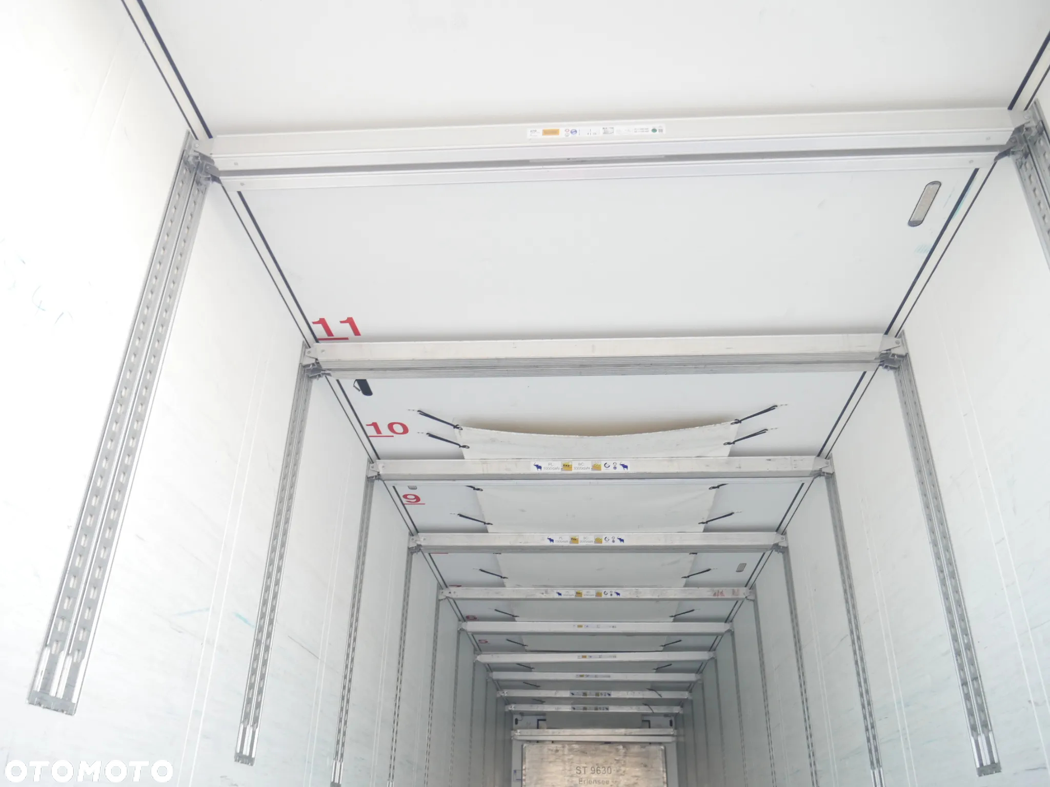 Schmitz Cargobull Chłodnia 60 / Doppelstock / Thermo King 300 / TIP 640640 - 17