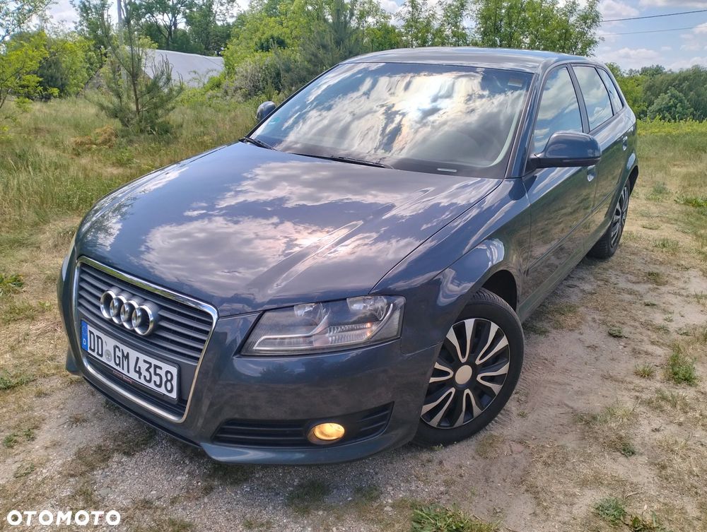 Audi A3 Sportback 2.0 TDI DPF Ambiente - 2