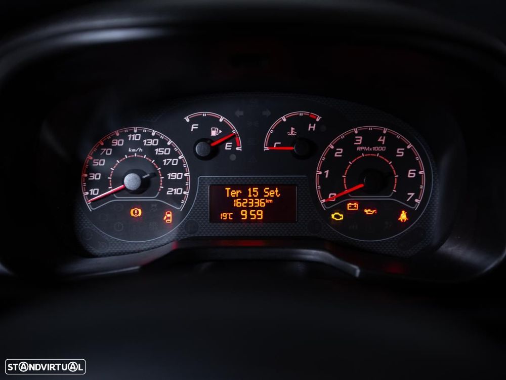 Fiat Fiorino .3 M-jet Adventure c/IVA - 16