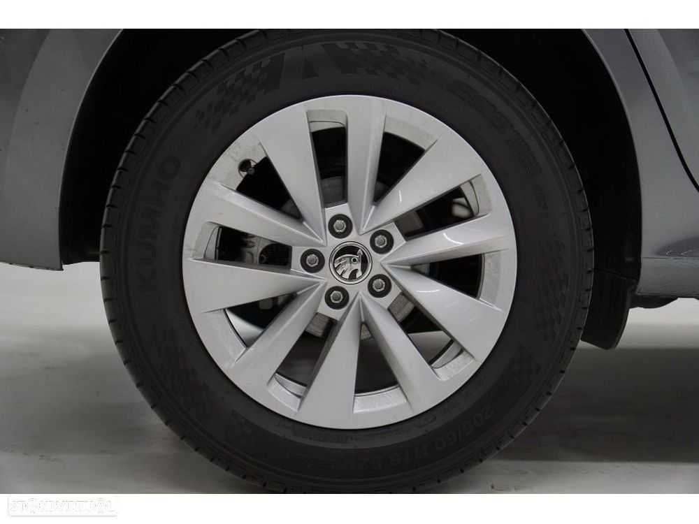 Skoda Kamiq 1.0 TSI - 13