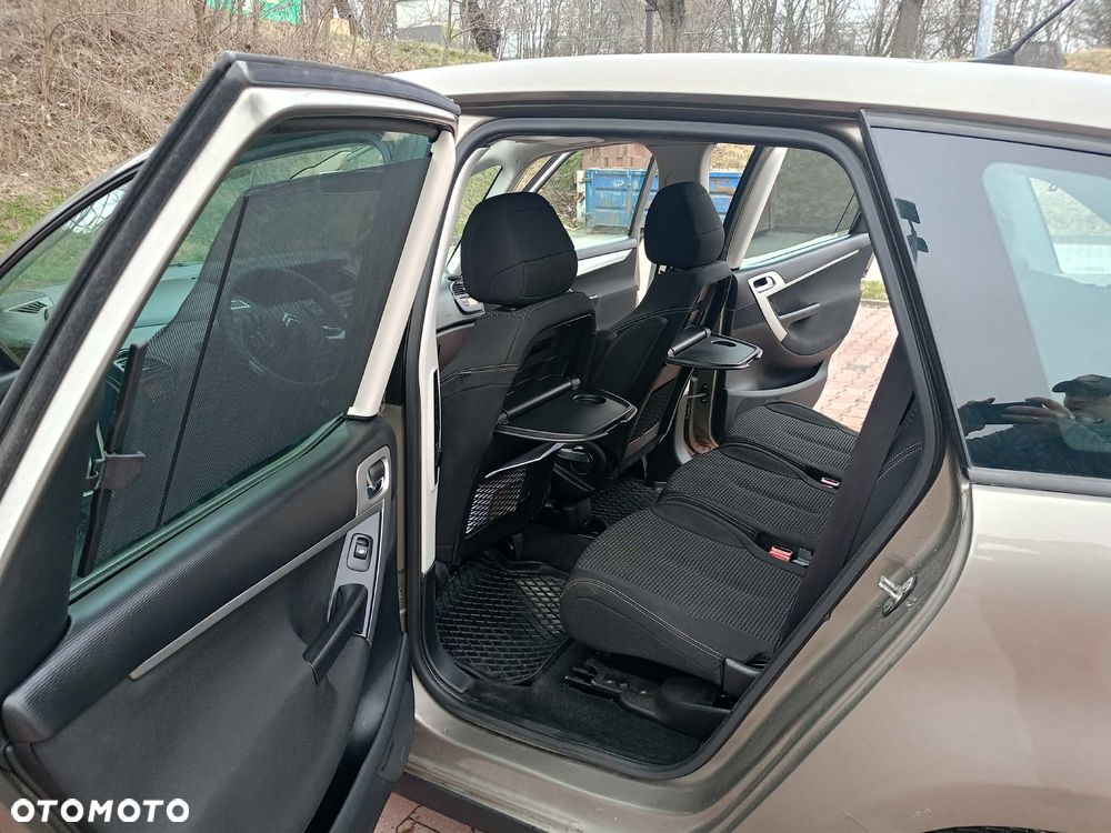 Citroën C4 Grand Picasso - 21