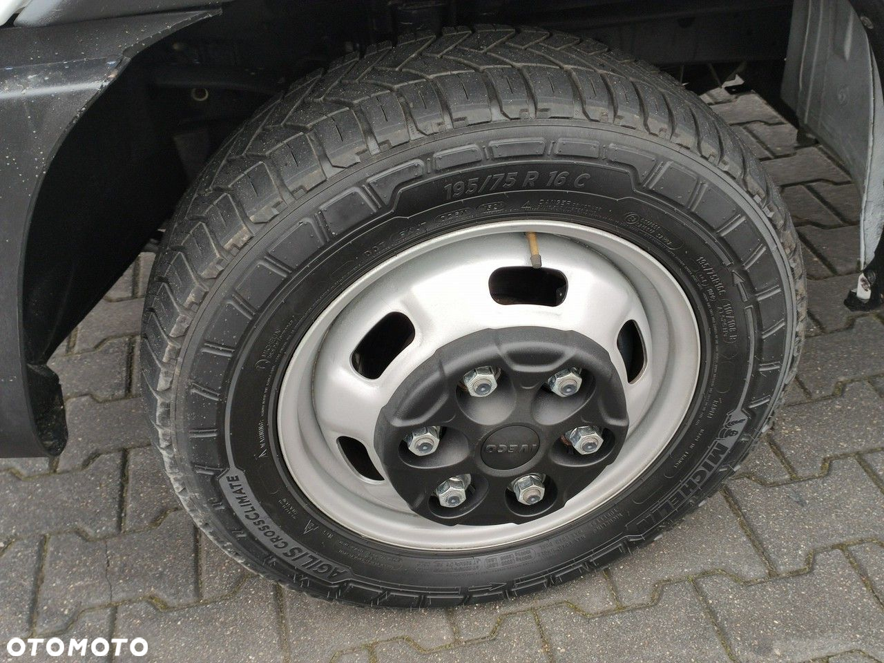 Iveco Daily 35C14 - 14