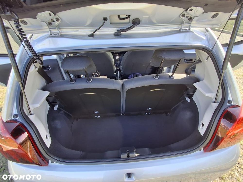 Peugeot 108 - 10