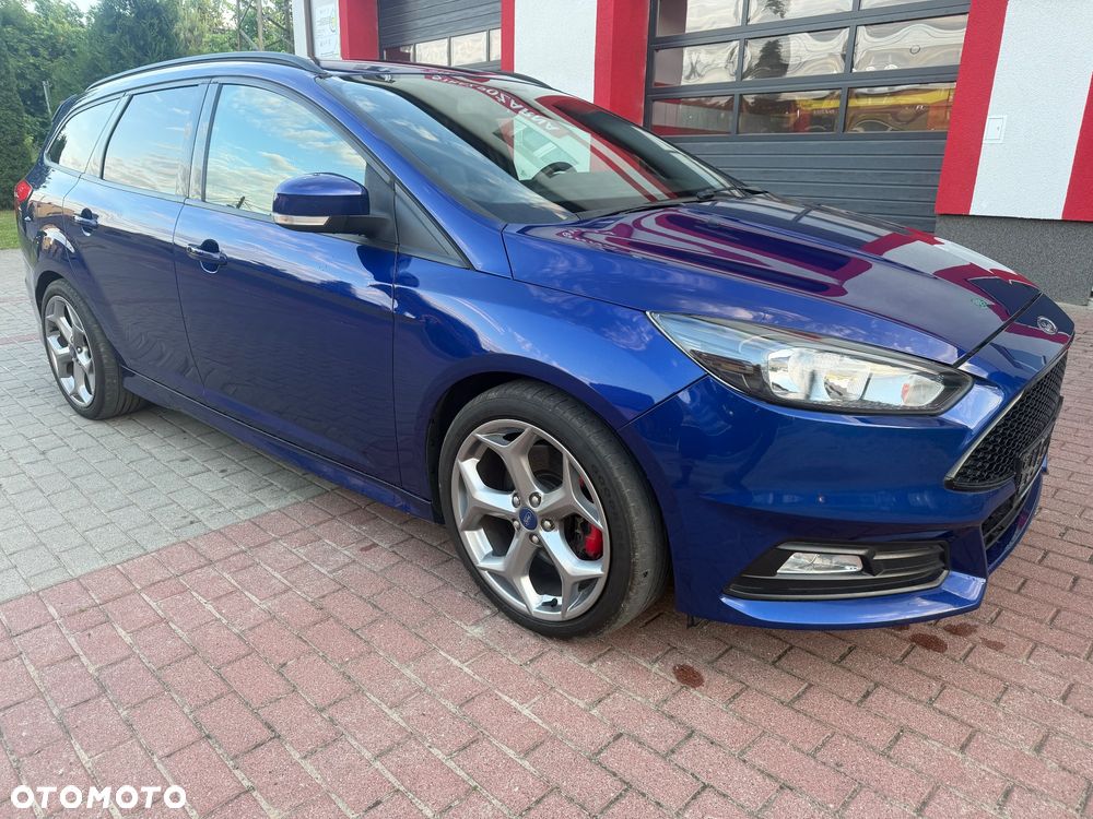 Ford Focus ST - 7