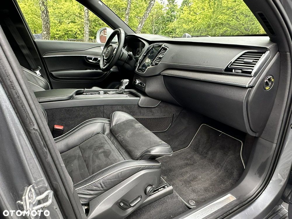 Volvo XC 90 D5 AWD R-Design 7os - 25