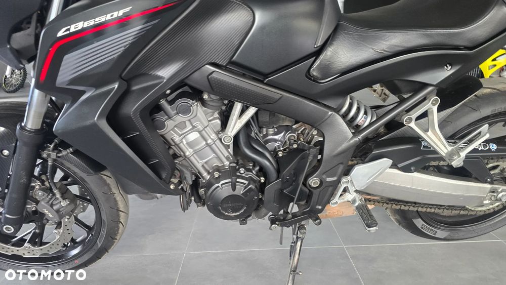 Honda CB - 6