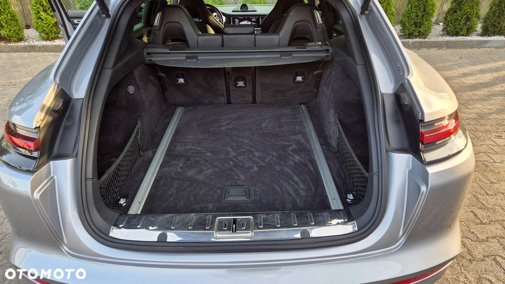 Porsche Panamera Turbo GPF - 27