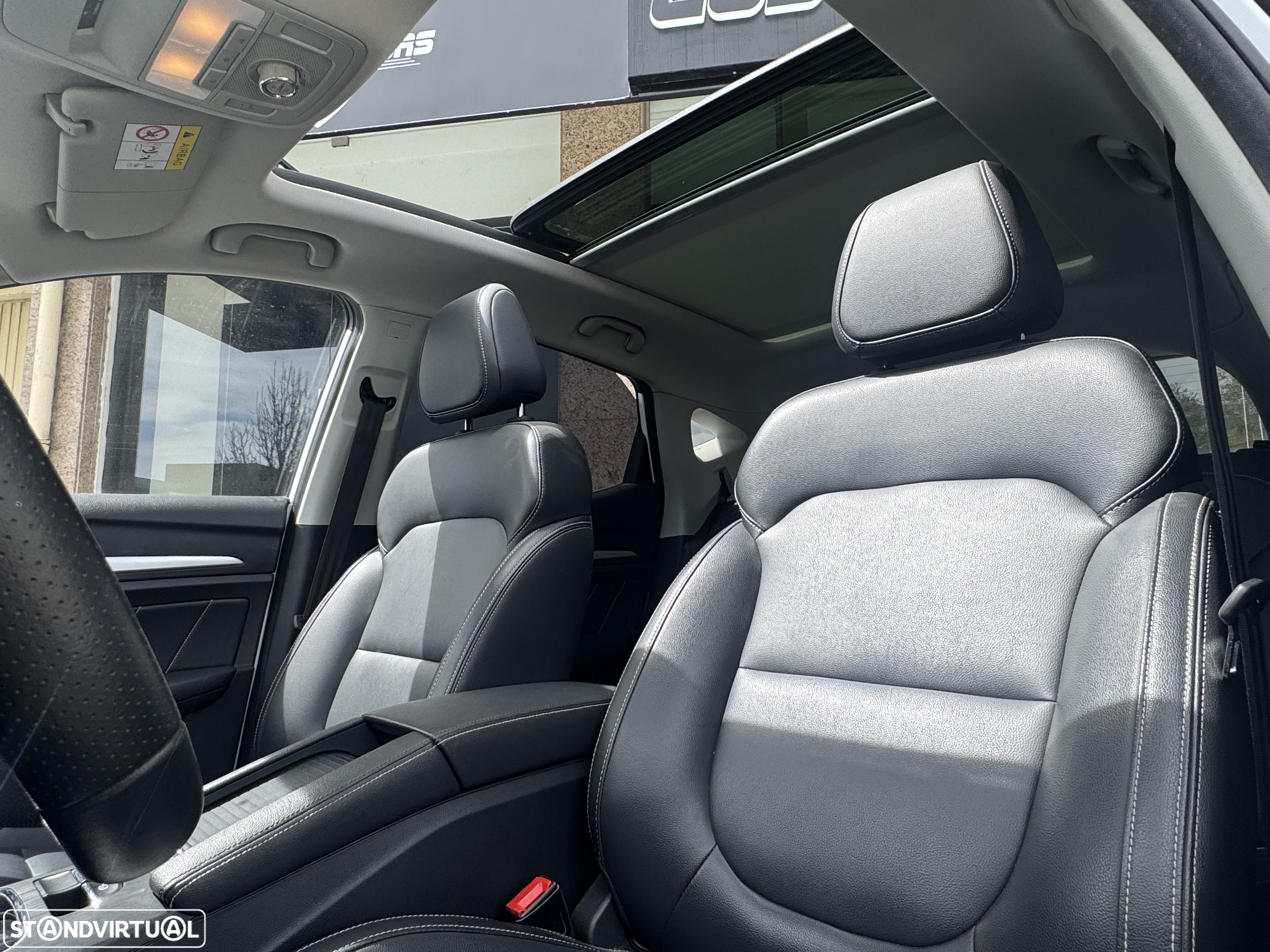 MG ZS EV 44.5 kWh Luxury - 12