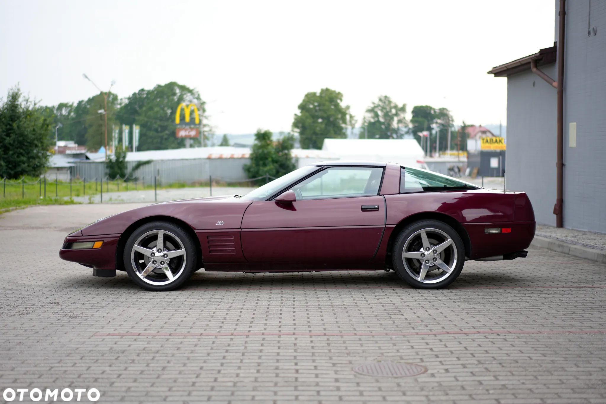 Chevrolet Corvette - 1