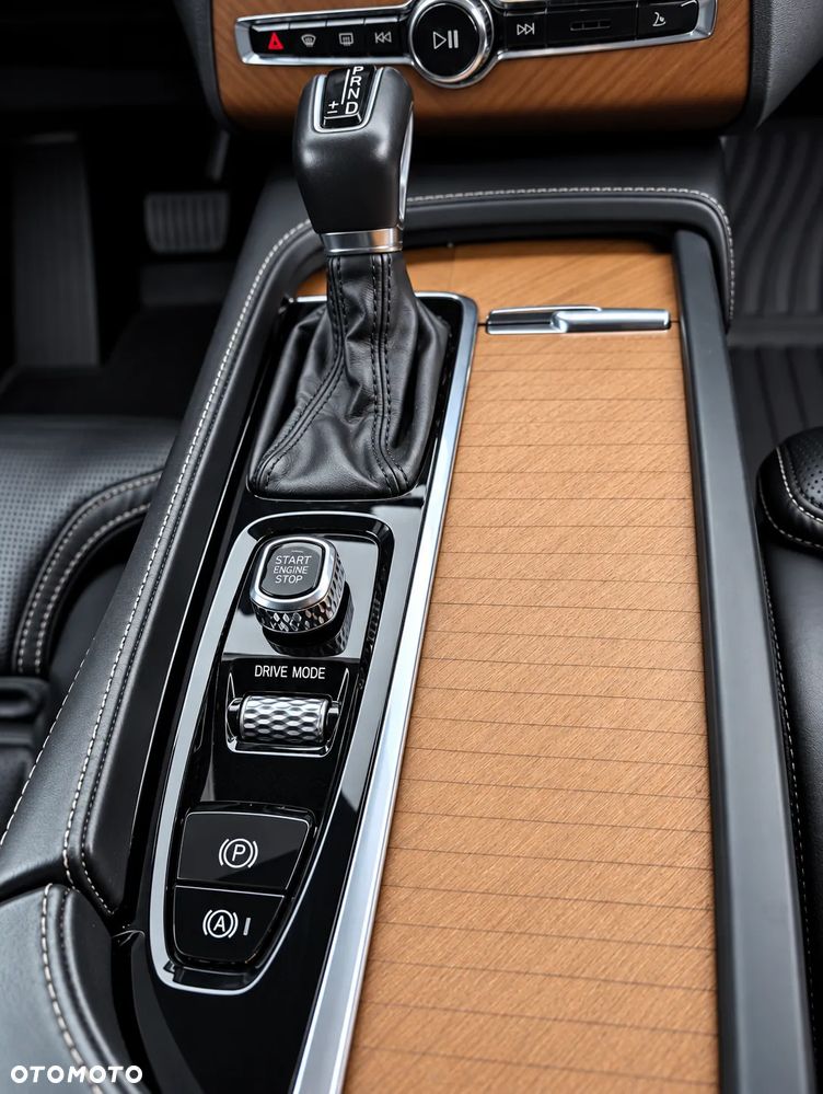 Volvo XC 90 D5 AWD Inscription - 23