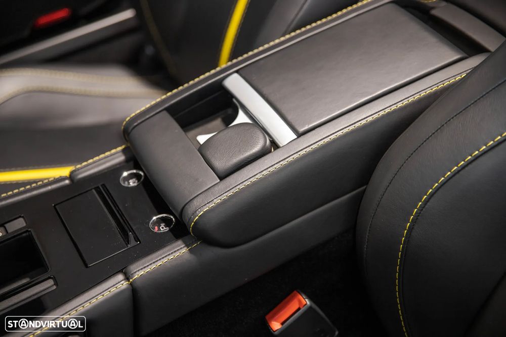 Aston Martin Vantage Roadster V12 S Sportshift 3 - 29