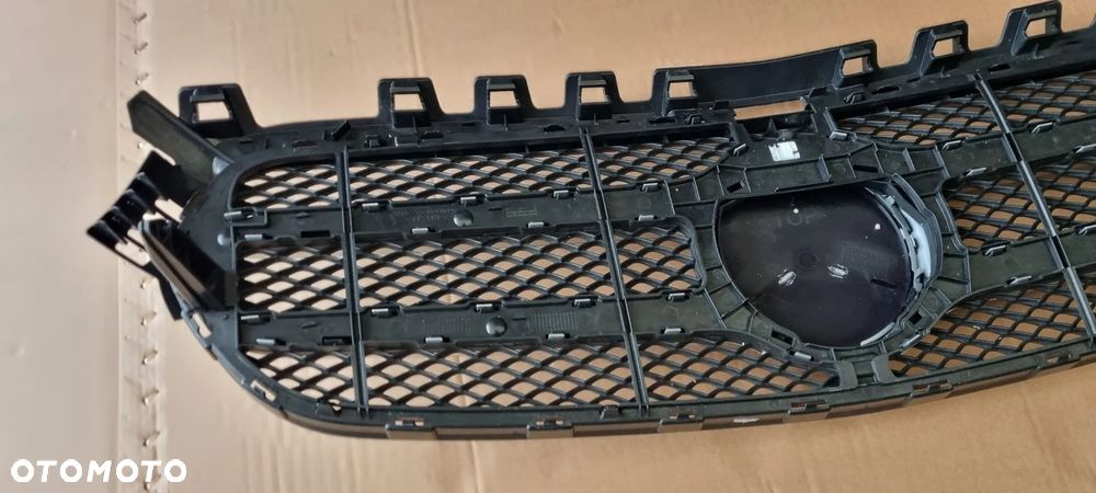 MERCEDES B KLASA 247 2018- Atrapa Grill Oryginał - 10