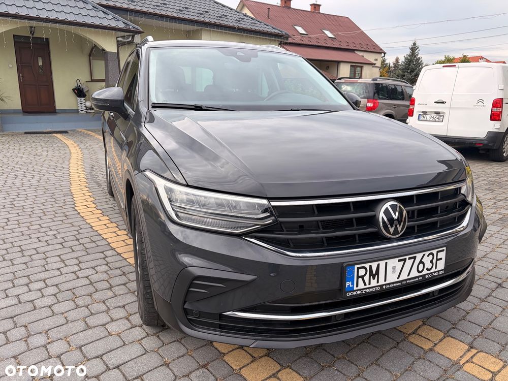 Volkswagen Tiguan 2021 photo 2