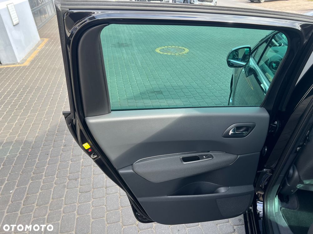 Peugeot 5008 - 21