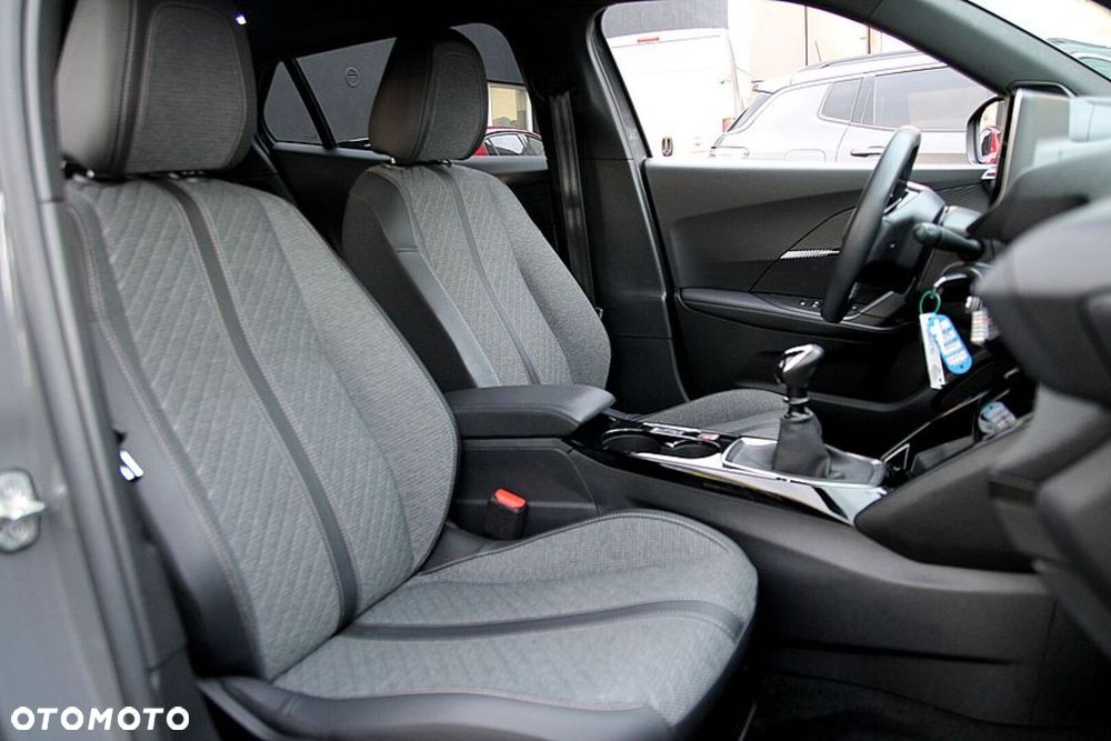 Peugeot 2008 - 22