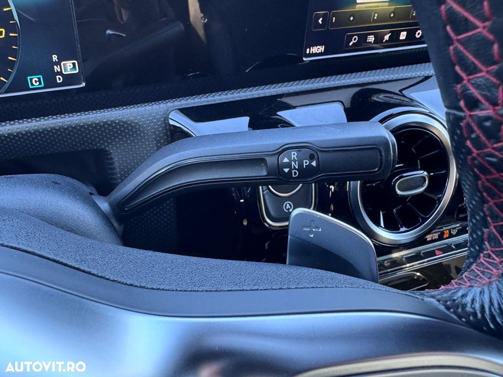 Mercedes-Benz CLA 220 7G-DCT AMG Line - 32