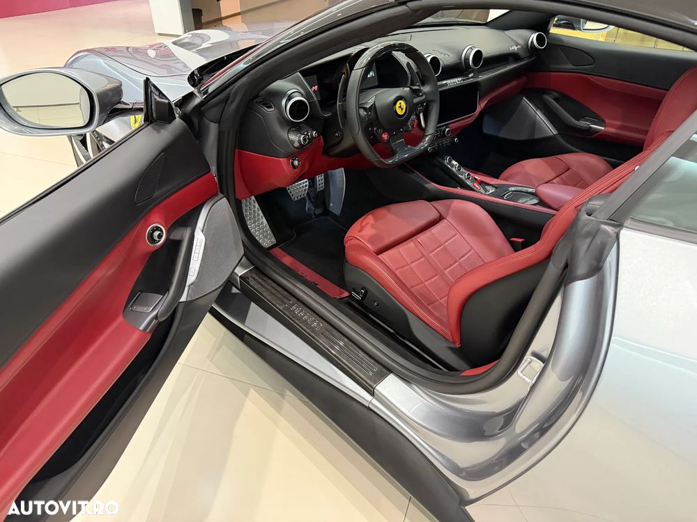 Ferrari Portofino - 7
