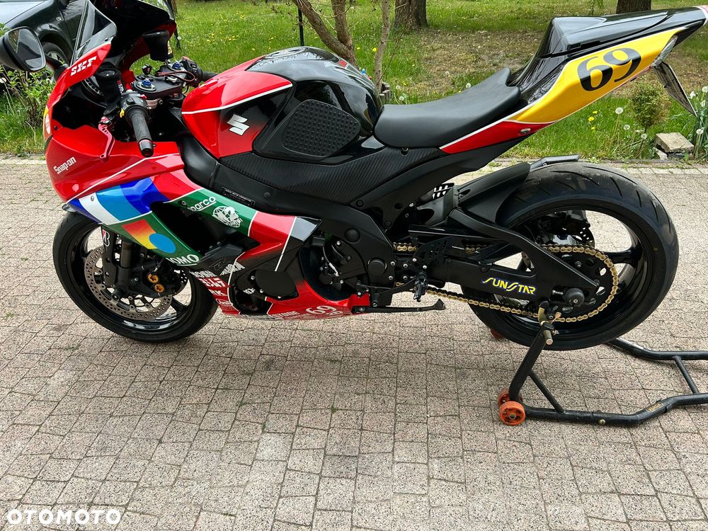 Suzuki GSX-R - 30
