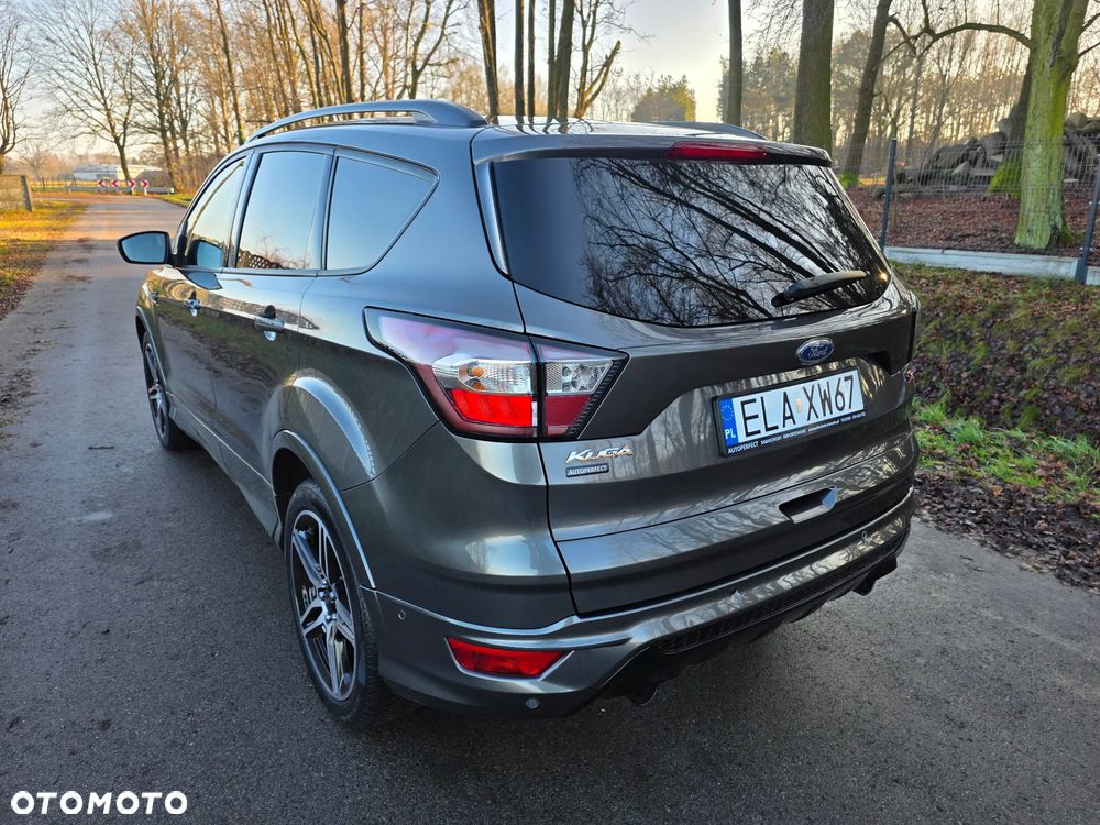 Ford Kuga 2.0 TDCi FWD ST-Line - 36