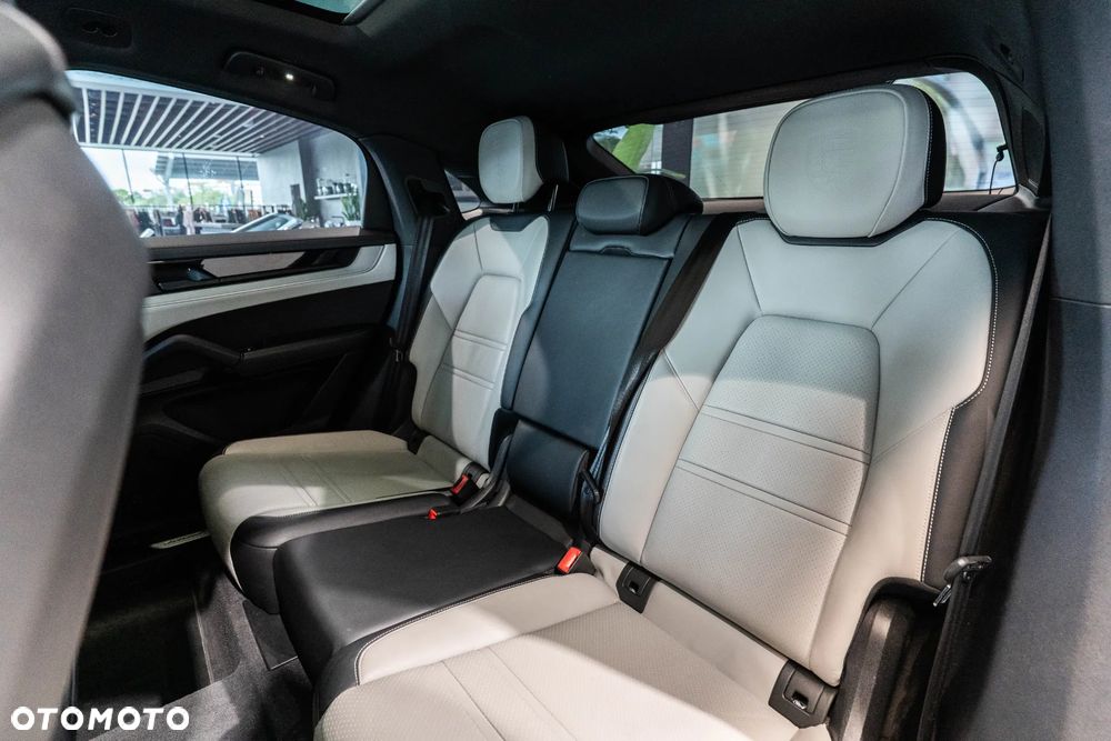 Porsche Cayenne Standard - 13