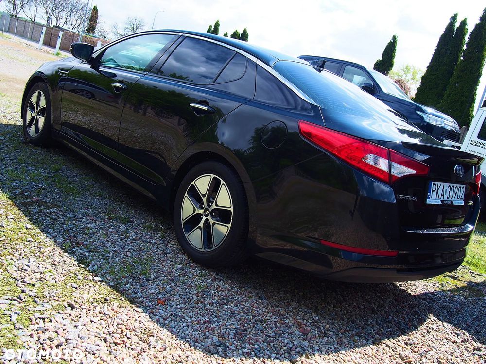 Kia Optima - 11