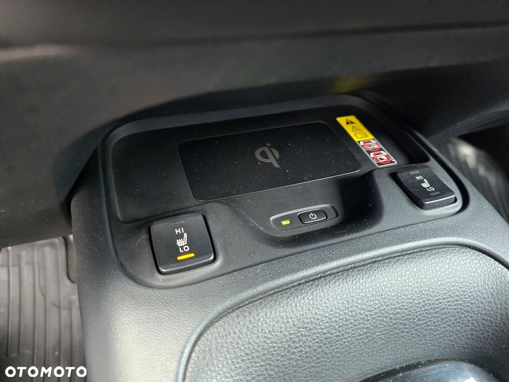 Toyota Corolla 1.8 Hybrid Comfort - 30