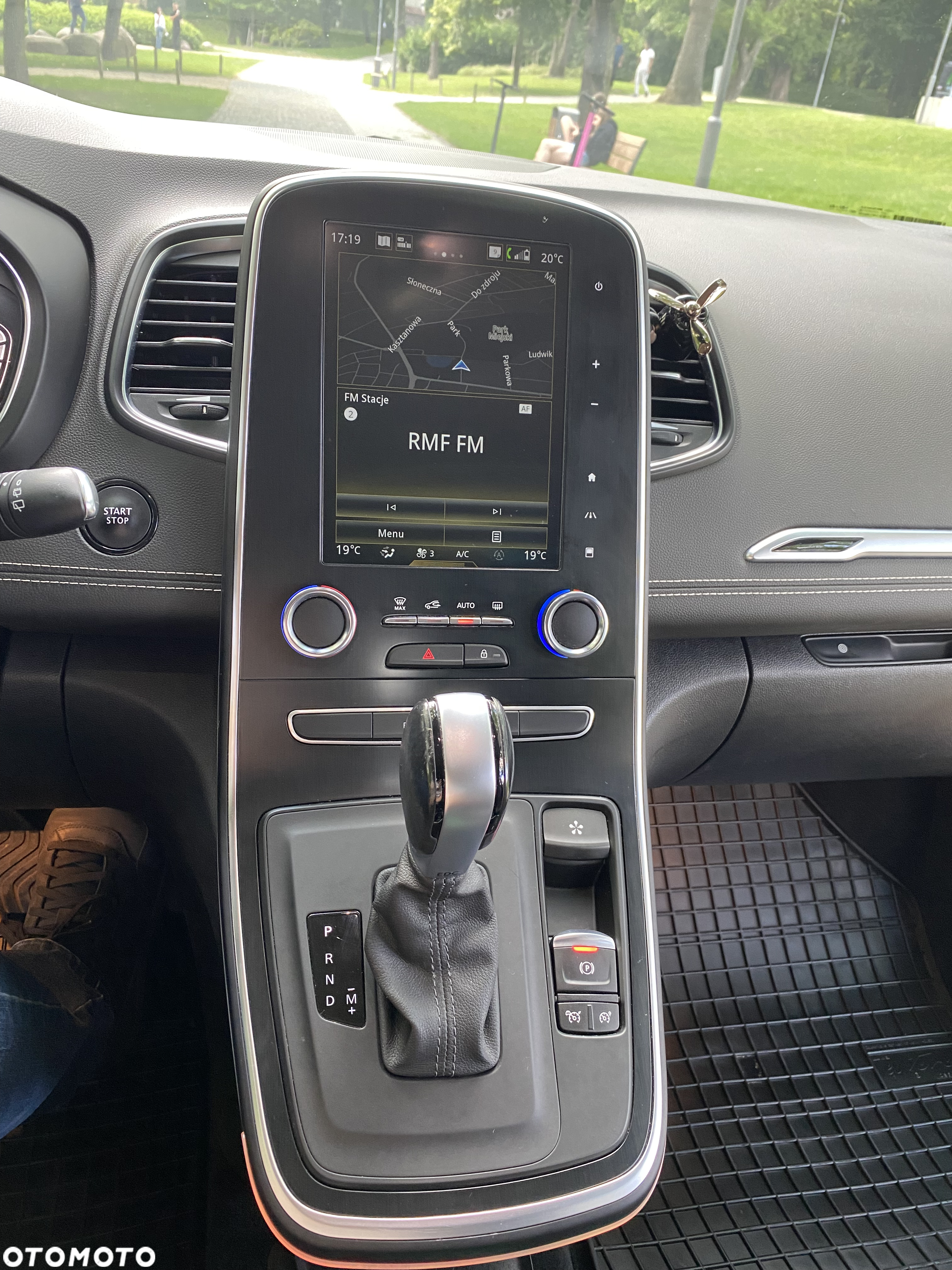 Renault Scenic 1.7 Blue dCi Bose EDC - 13