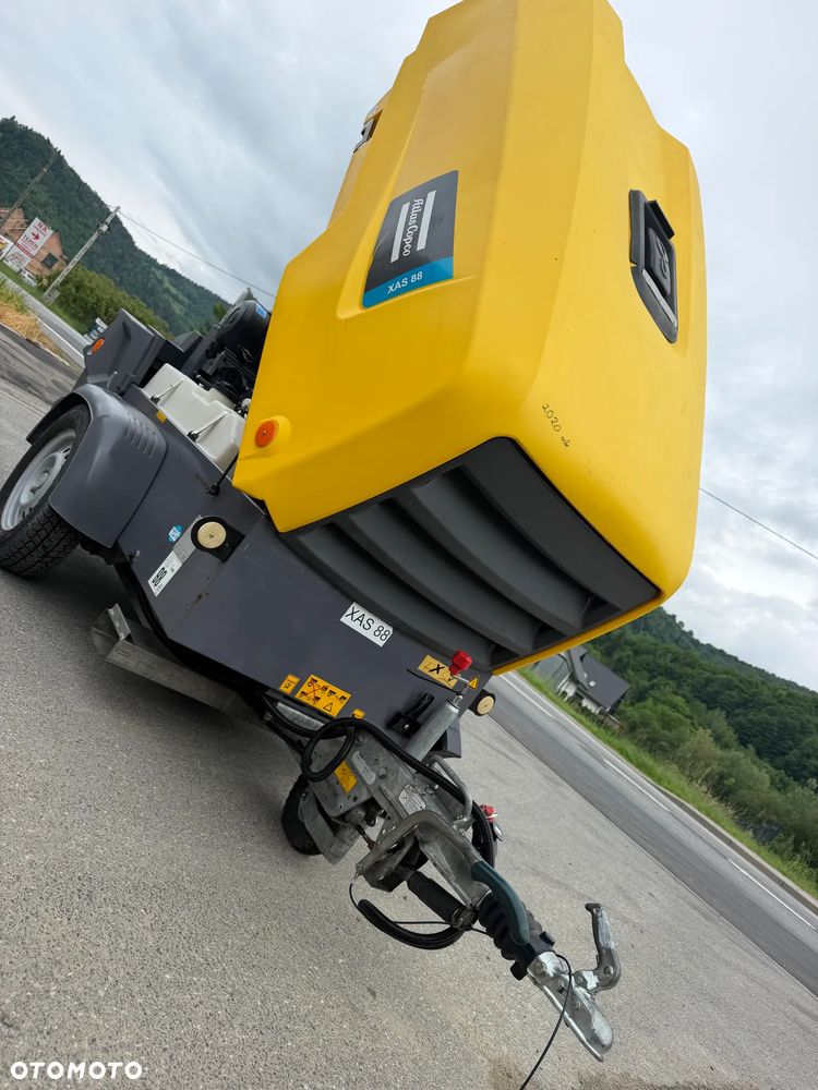 Atlas Copco XAS88 Kompresor Śrubowy. 738 mtg. 2021rok. Sprężarka 5,4m3. Przyczepka jezdna do rejestracji jako pojazd. Regulacja ciśnienia bar od 1-7. Silnik Kubota 4cylindry. 50km. Potężna moc. Sprowadzony z Norwegii. Maszyna jak Nowa z Salonu! Okazja. Zadbana Maszyna. Dokumenty, książka. Opony nówki! Zero zużycia potężna moc. Chłodnica Cyklonowa (osuszacz) !!! - 19