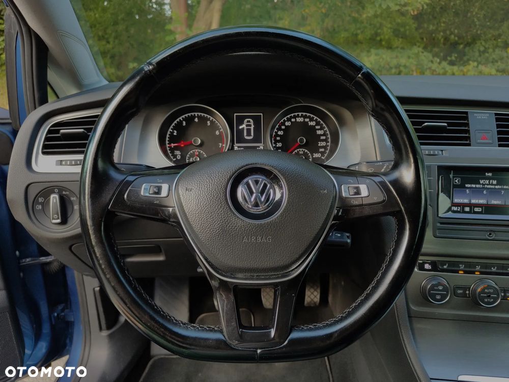Volkswagen Golf 1.2 TSI BlueMotion Technology Comfortline - 29