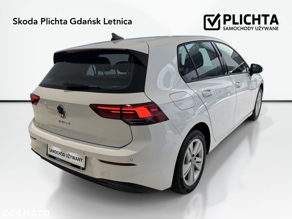 Volkswagen Golf - 6