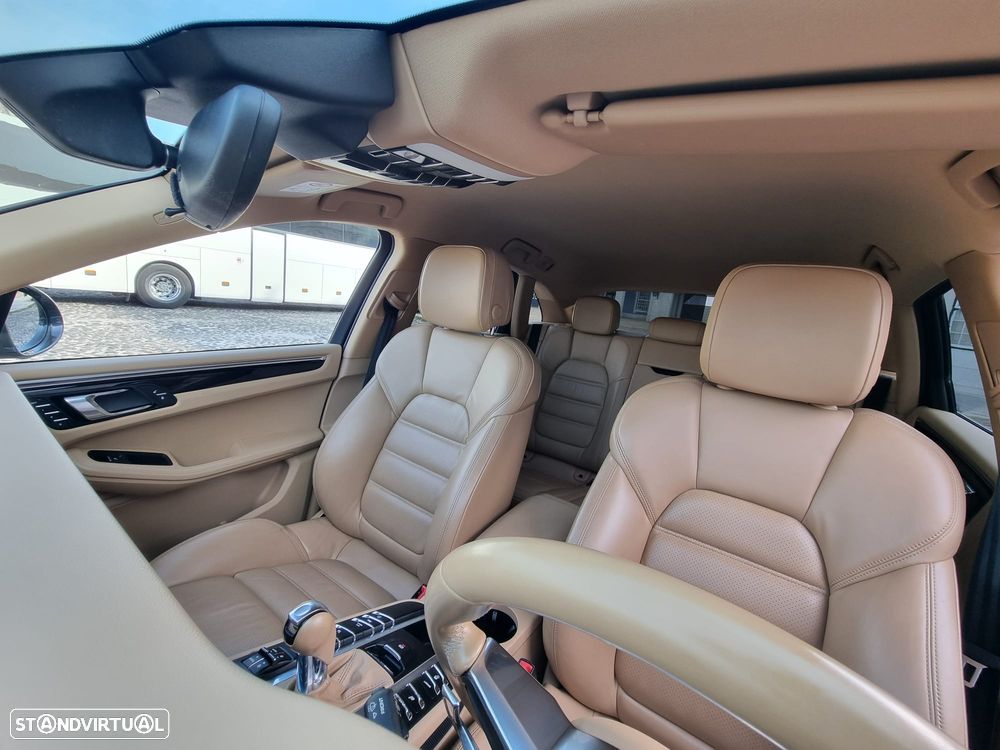 Porsche Macan - 14