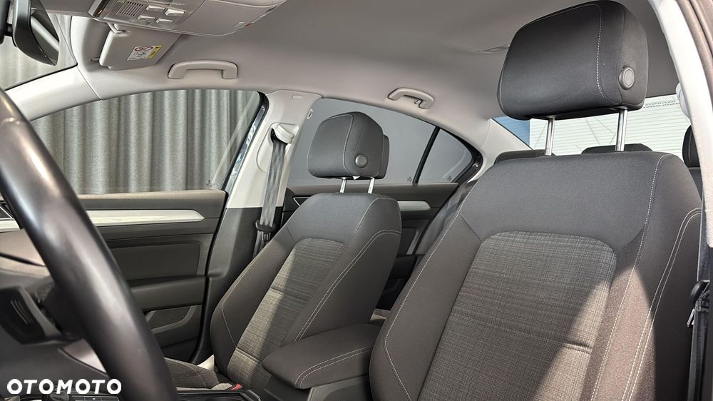 Volkswagen Passat 2.0 TDI EVO Business DSG - 11