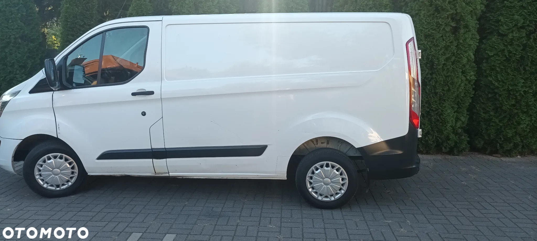 Ford TRANSIT CUSTOM - 16